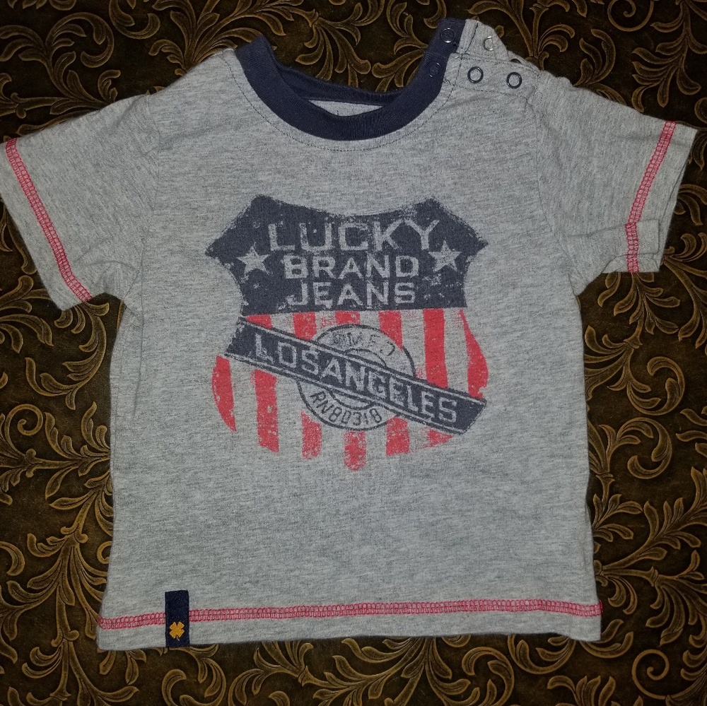 Lucky Brand T shirt